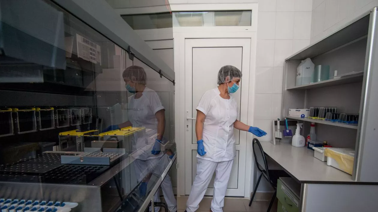 Pacient mort la trei ore după ce testul a ieșit negativ și a fost externat: „Poate ceva nu trebuie făcut după, poate un singur test negativ nu e suficient, poate...”