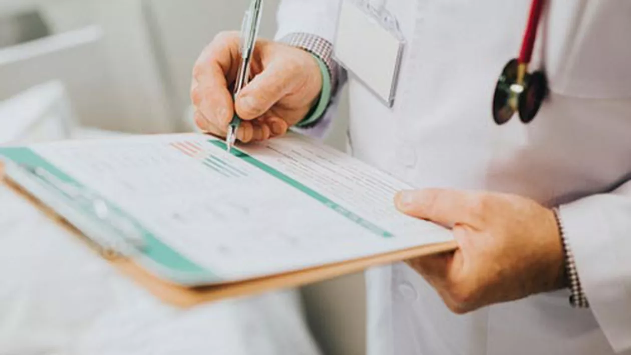 COVID-19 | Medicii de familie din Prahova acuză DSP de încălcarea legii: Pasează responsabilitatea gestionării cazurilor de pacienţi infectaţi cu noul coronavirus care nu sunt internaţi