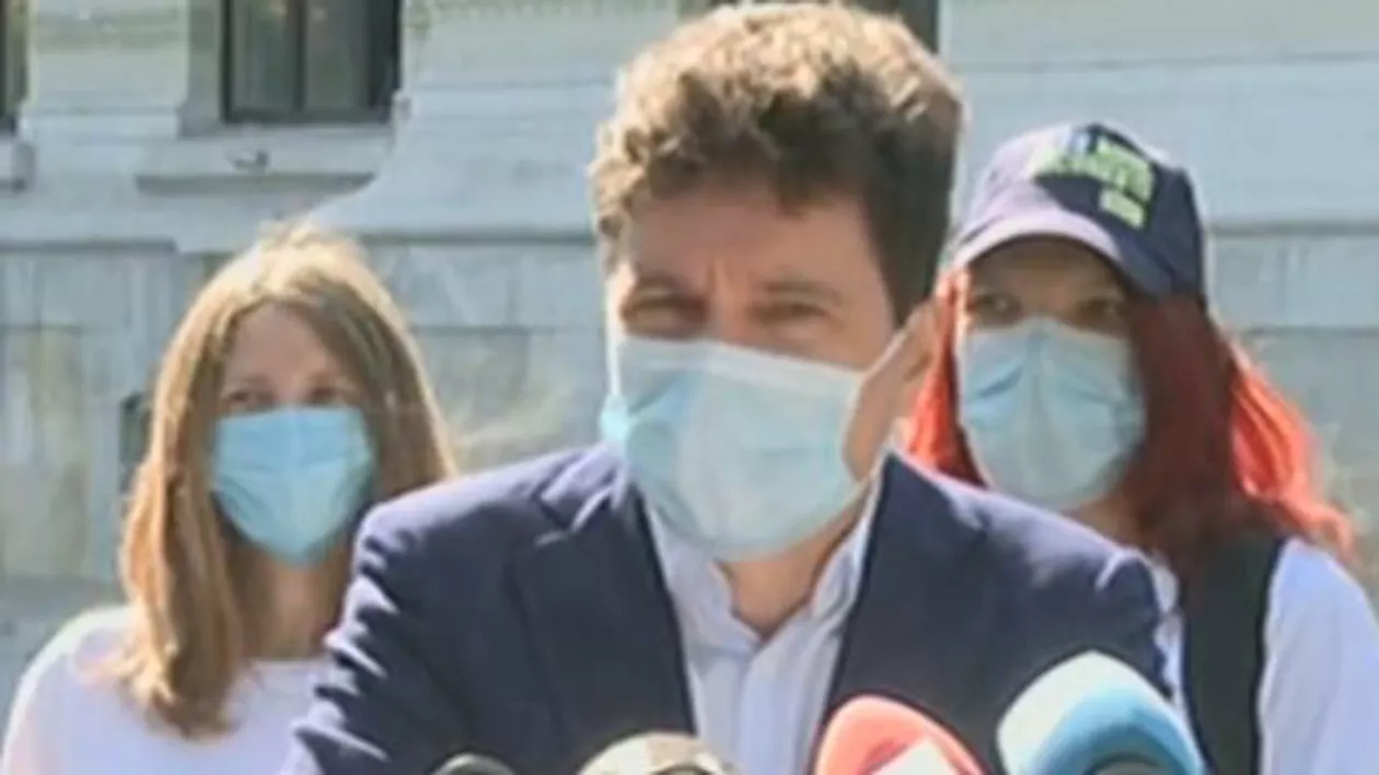 Nicușor Dan, despre proiectele administrației PSD pentru bucureșteni: Blocuri lipide de parcul natural Văcărești, construcții pe spațiile verzi, pe malurile lacurilor și la 15 metri de calea ferată (VIDEO)