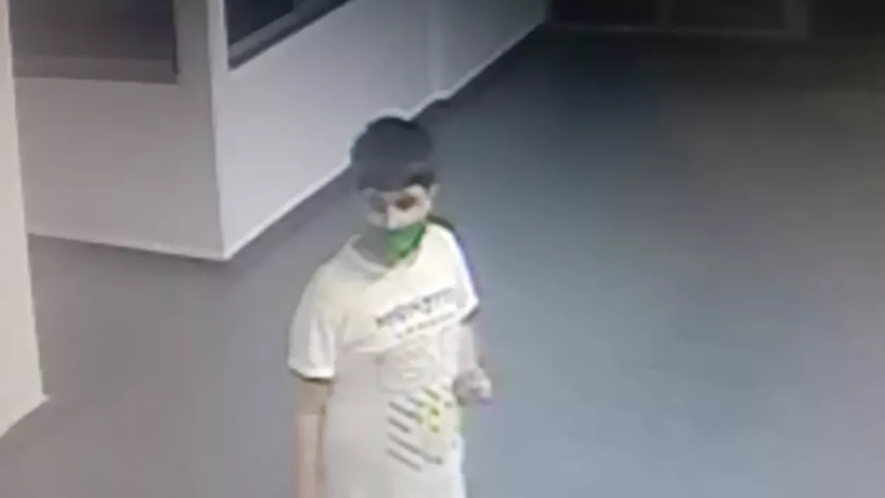 A plecat cu tatăl lui în piață, dar apoi a dispărut. Poliția și părinții îl caută disperați pe băiatul de 12 ani din Vâlcea