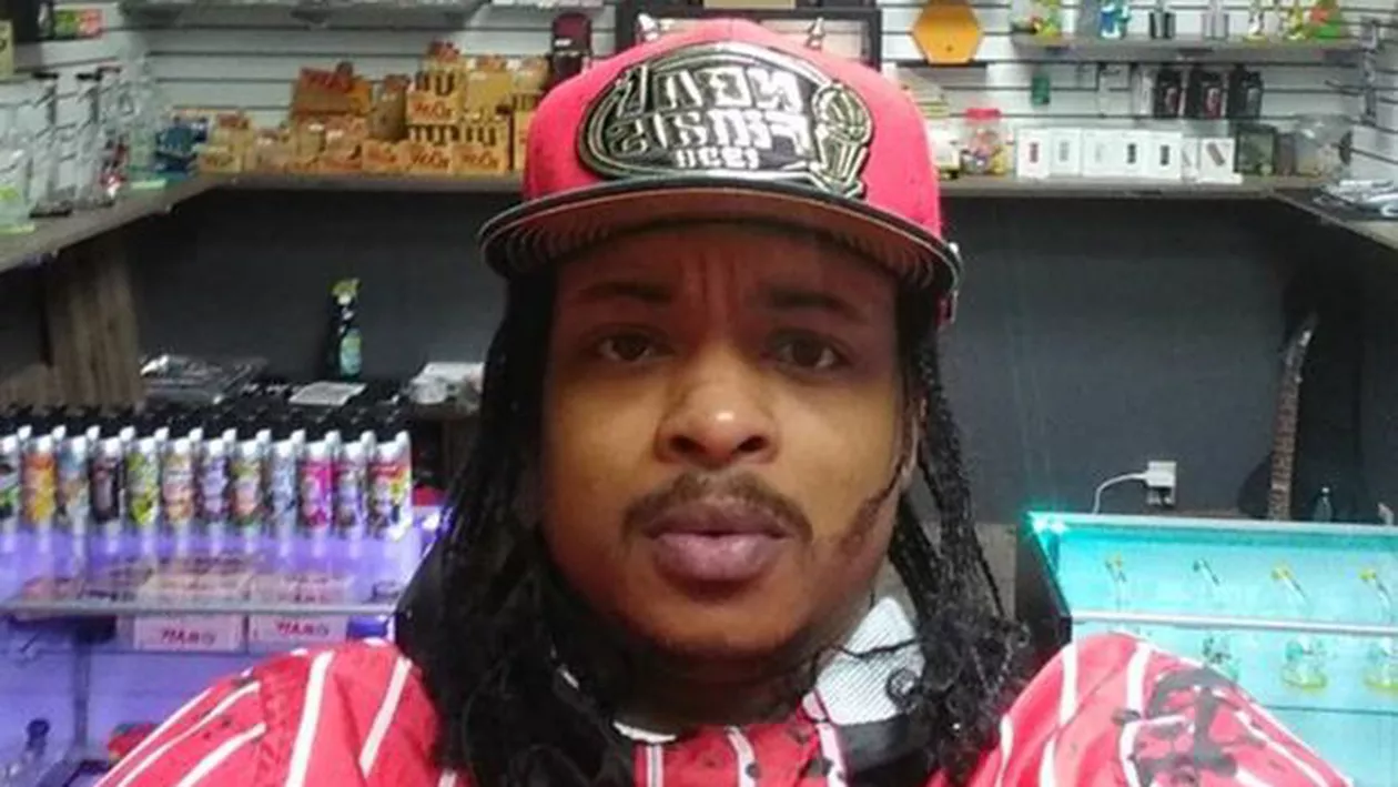 Jacob Blake, americanul de culoare împușcat de polițiști, este încătușat chiar și pe patul de spital, chiar dacă nu se poate mișca