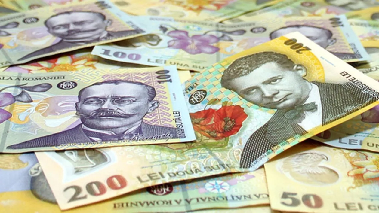 Bani de la Guvern pentru elevii de nota 10. Ce sumă vor primi