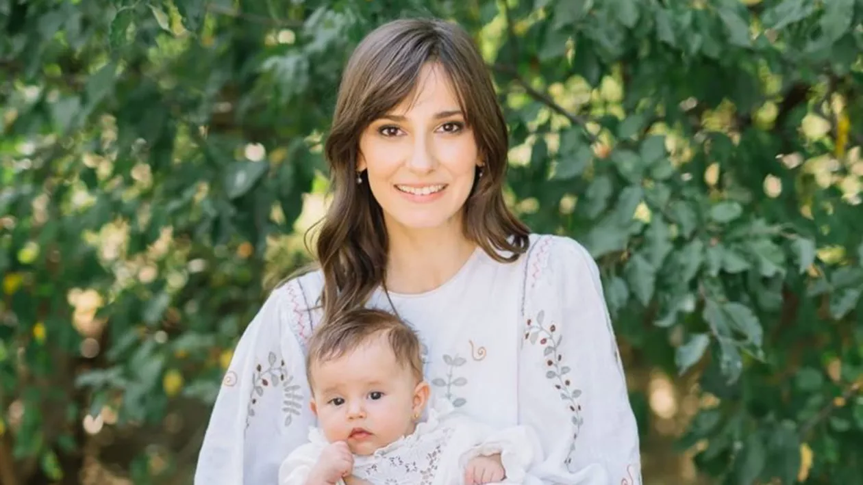 Dana Rogoz și-a botezat fetița. Vedetele s-au distrat în aer liber, într-un decor de poveste