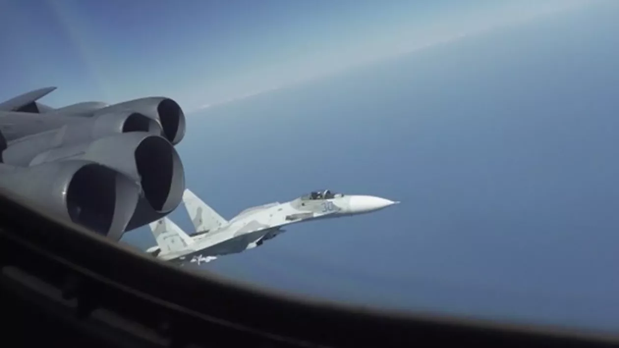 NATO anunță că un avion militar al Rusiei a intrat în spațiul aerian al Alianței și vorbește despre o „încălcare gravă a dreptului internațional”