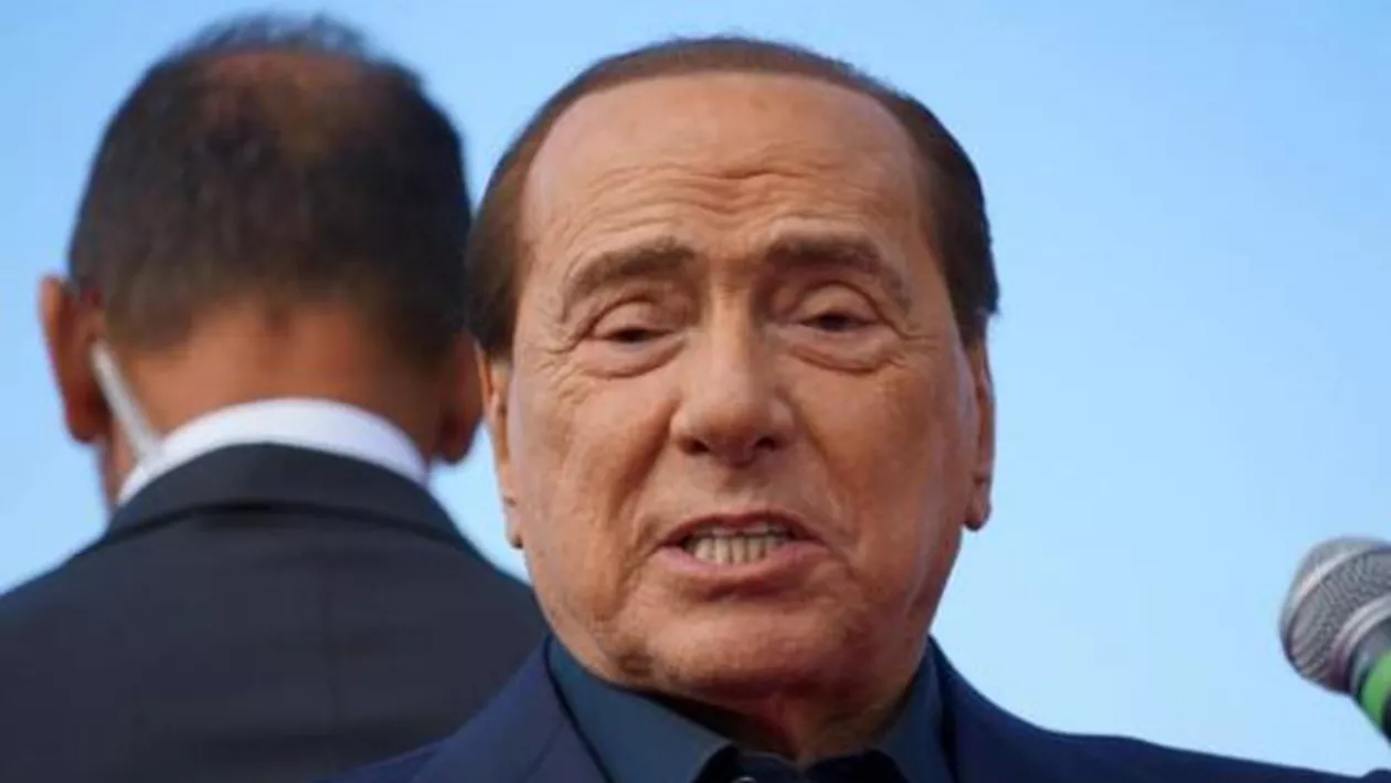 Starea de sănătate a lui Silvio Berlusconi, infectat cu COVID-19, s-a agravat. A fost internat vineri dimineața