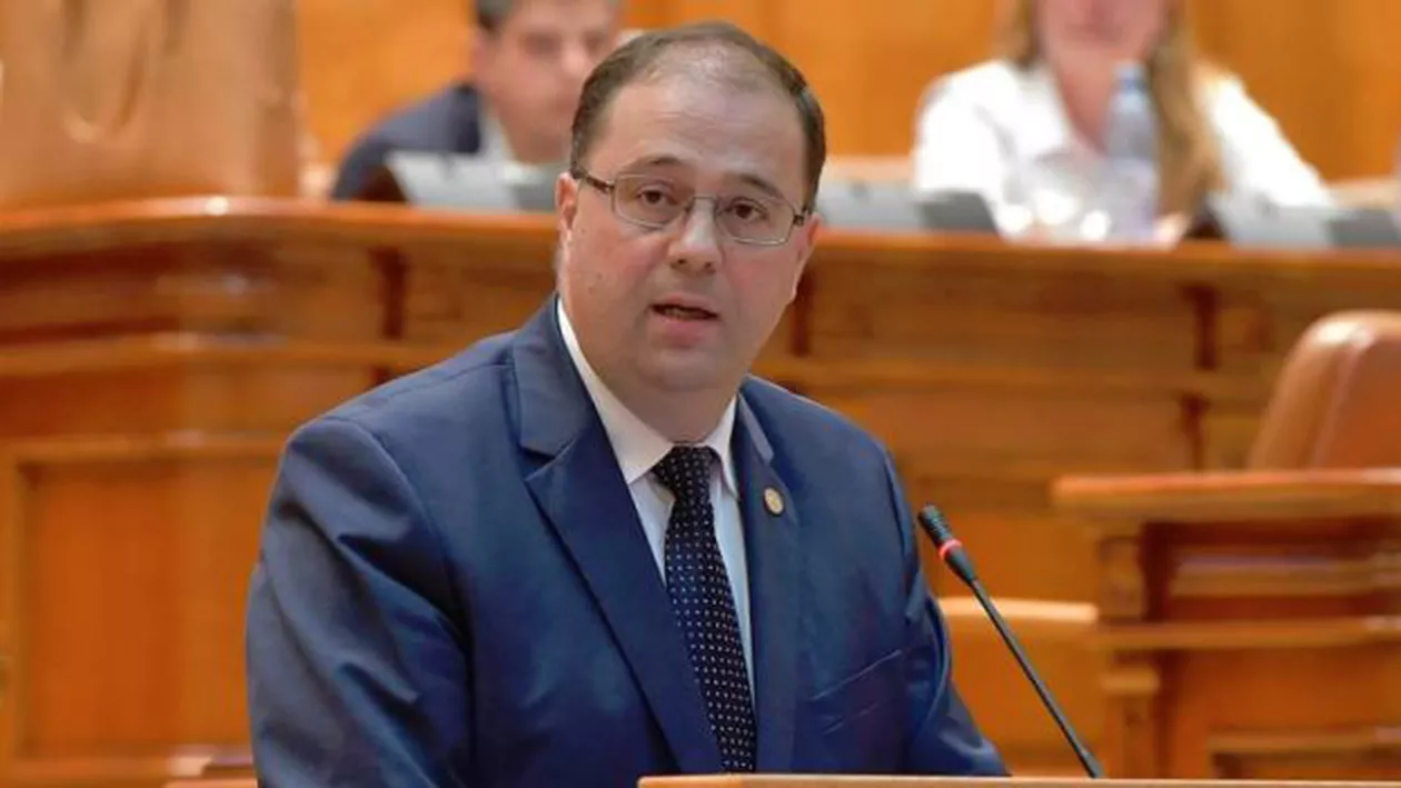 Marius Pașcan (PMP), despre noul an școlar: Nu trebuie să căutăm vinovați, ci soluții. Nu putem da vina numai pe Guvern, cu toții trebuie să fim responsabili, dar ministerul trebuia să ia măsuri corelative (VIDEO)
