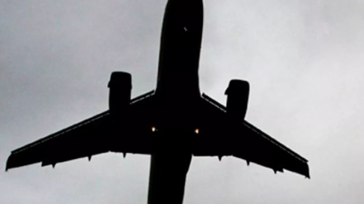 CORONAVIRUS | Măsuri de relaxare pe aeroportul Henri Coandă: Accesul pasagerilor se va face direct de la Plecări, nemafiind obligaţi să treacă prin corturile din faţa terminalului