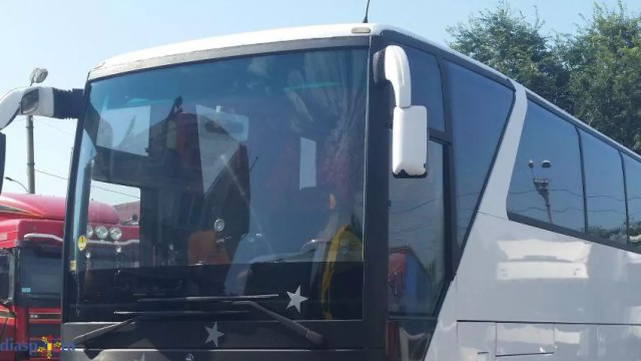 SCANDALOS! Autocar care aducea români din Marea Britanie, CONFISCAT în Germania: Pasagerii și șoferii au rămas pe jos cu tot cu bagaje
