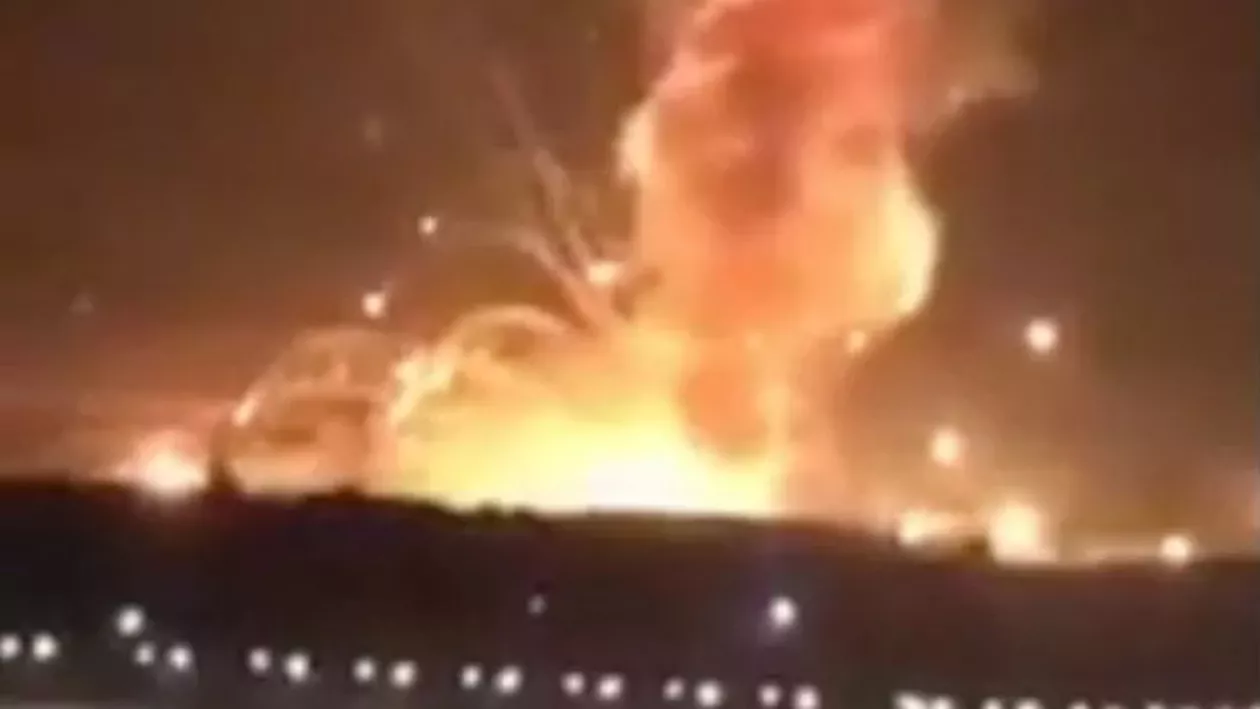 Explozie puternică la un depozit militar de muniții din Iordania (VIDEO)