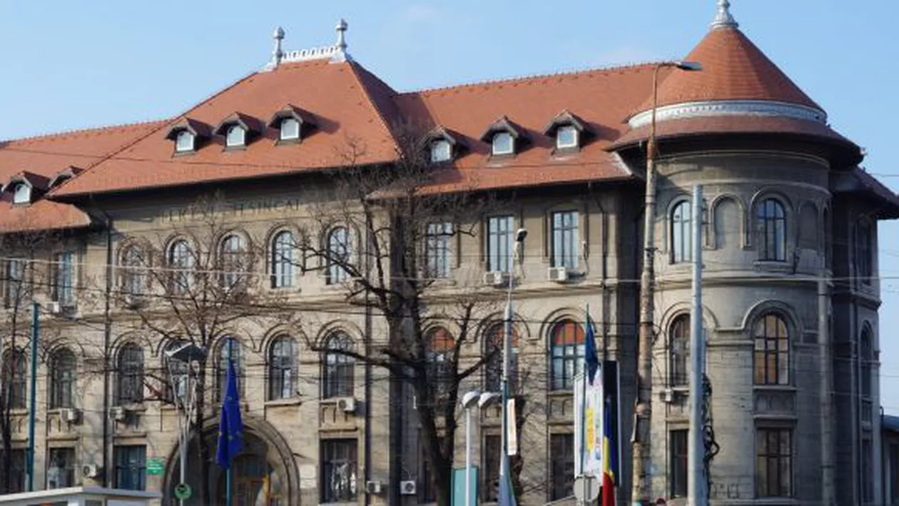 O clasă a Colegiului Gheorghe Șincai din București trece la scenariul roșu, după apariția primului caz de COVID-19