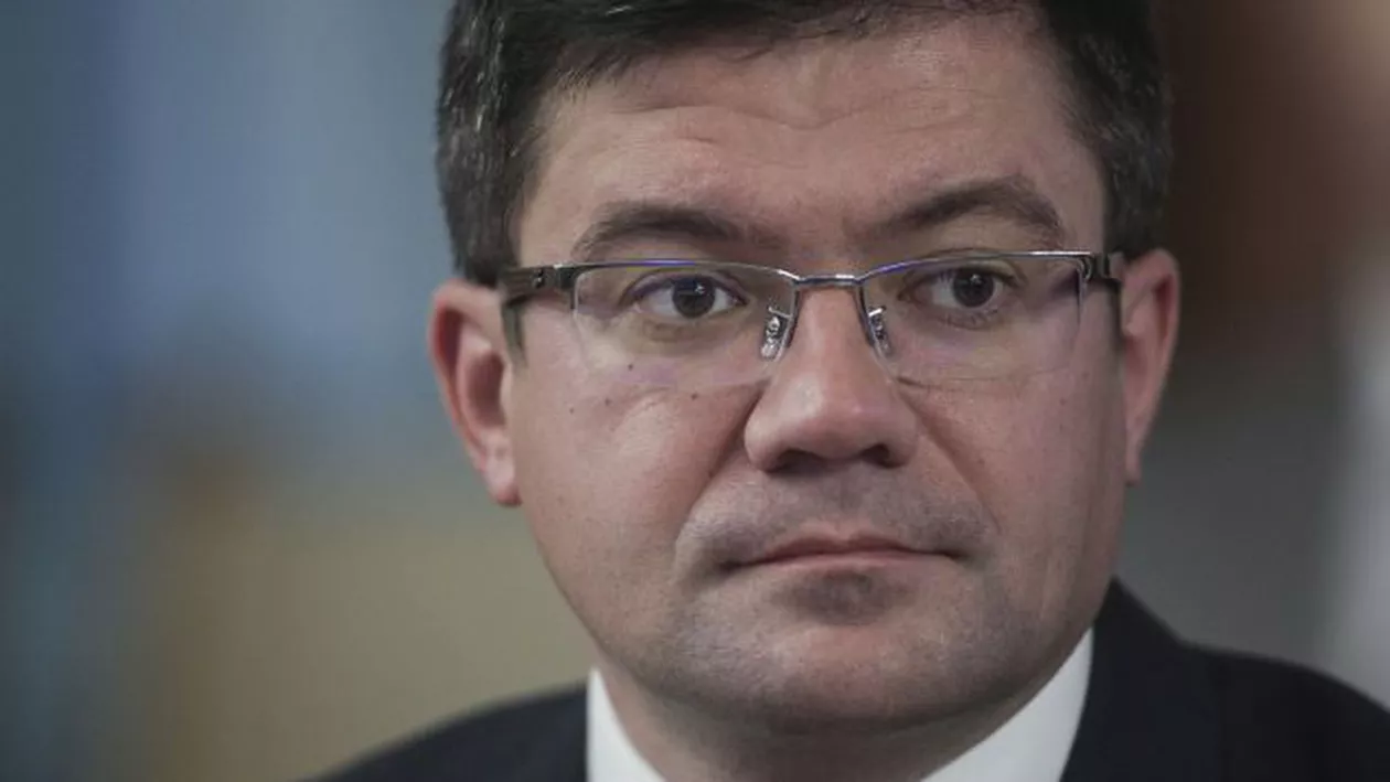 Costel Alexe, ministrul Mediului, despre proiectul de reabilitare al plajelor: „Va fi extinsă în larg cu până la 100 de metri”