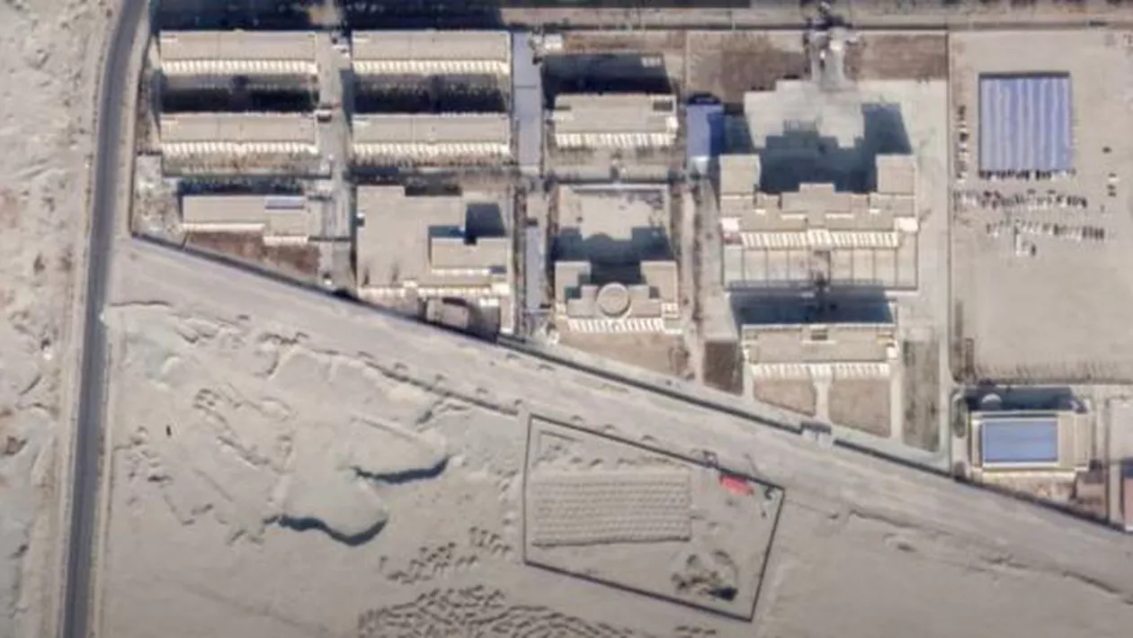 China a construit aproape 400 de lagăre în regiunea Xinjiang, potrivit unor imagini din satelit (VIDEO)