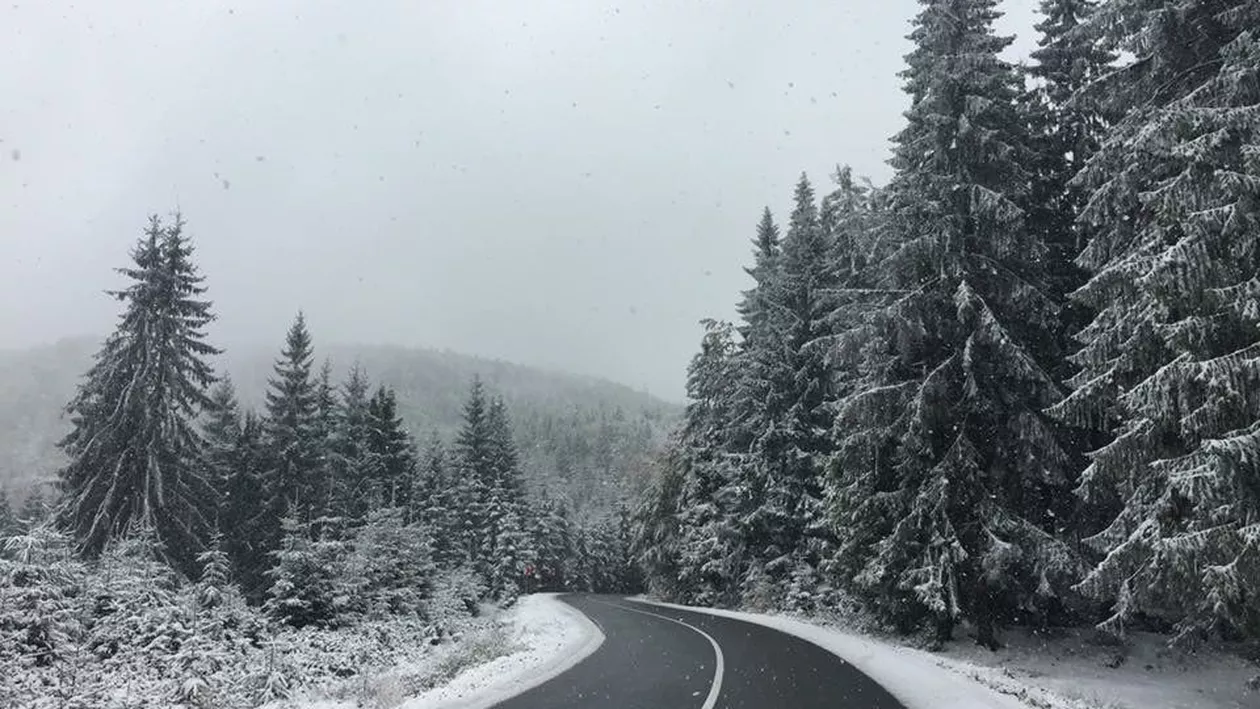 Iarnă timpurie în România: Prima ninsoare din acest sezon a căzut pe Transalpina, la final de septembrie