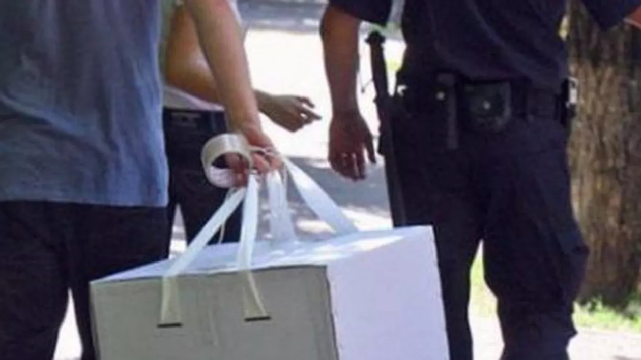 O femeie infectată cu noul coronavirus vrea să voteze, dar nu este lăsată. „Mi se neagă, practic, un drept constituţional”