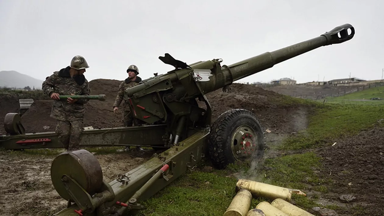 Conflictul din Ngorno-Karabakh ia amploare. Peste 16 militari și mai mulți civili și-au pierdut viața în confruntări, alte 100 de persoane au fost rănite