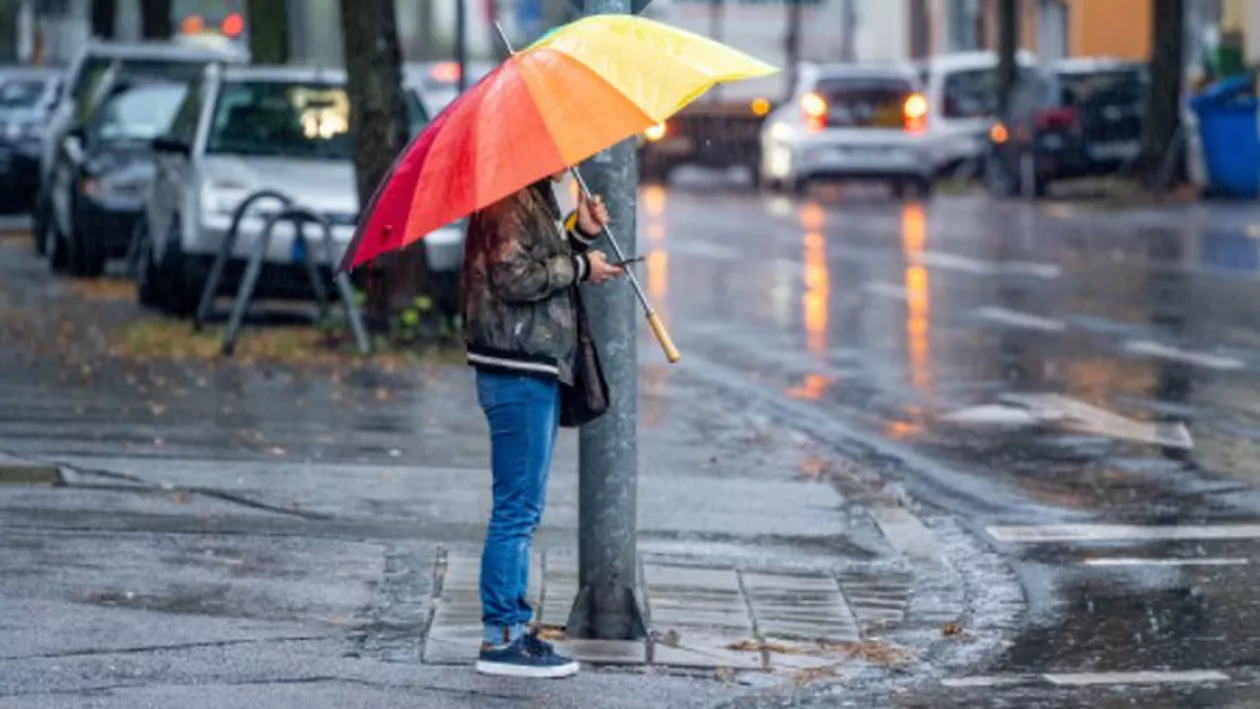 Prognoza meteo: Cod galben de ploi însemnate cantitativ în mai multe regiuni ale țării