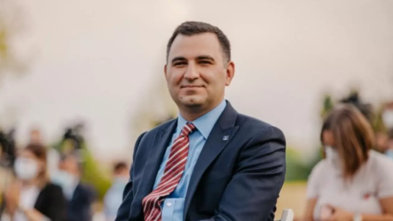 Cristian Băcanu, candidat PNL/USR-PLUS la Sectorul 5: Primele indicii de fraudă au venit luni. Analizăm toate secțiile unde am găsit probleme. Sunt niște rezultate pe care eu, pur și simplu, nu le pot explica (VIDEO)