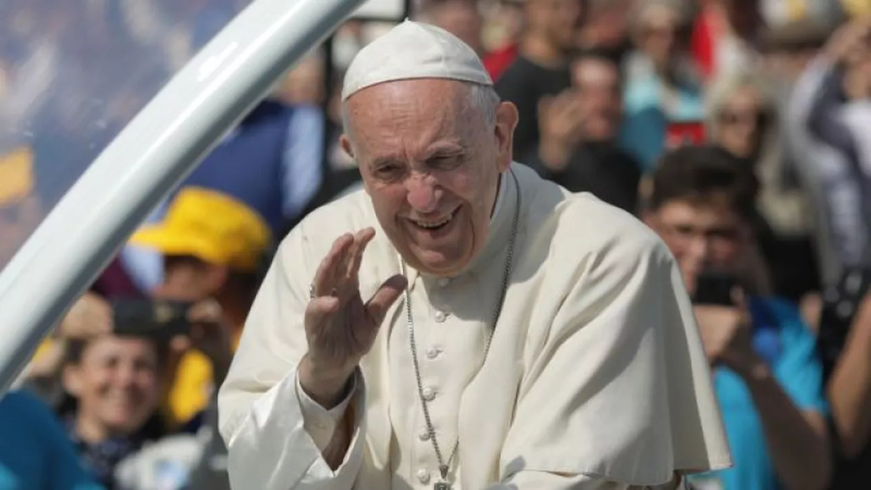 Papa Francisc ar putea intra în izolare, după ce patru membri ai Gărzilor Elvețiene au fost diagnosticați cu Covid-19