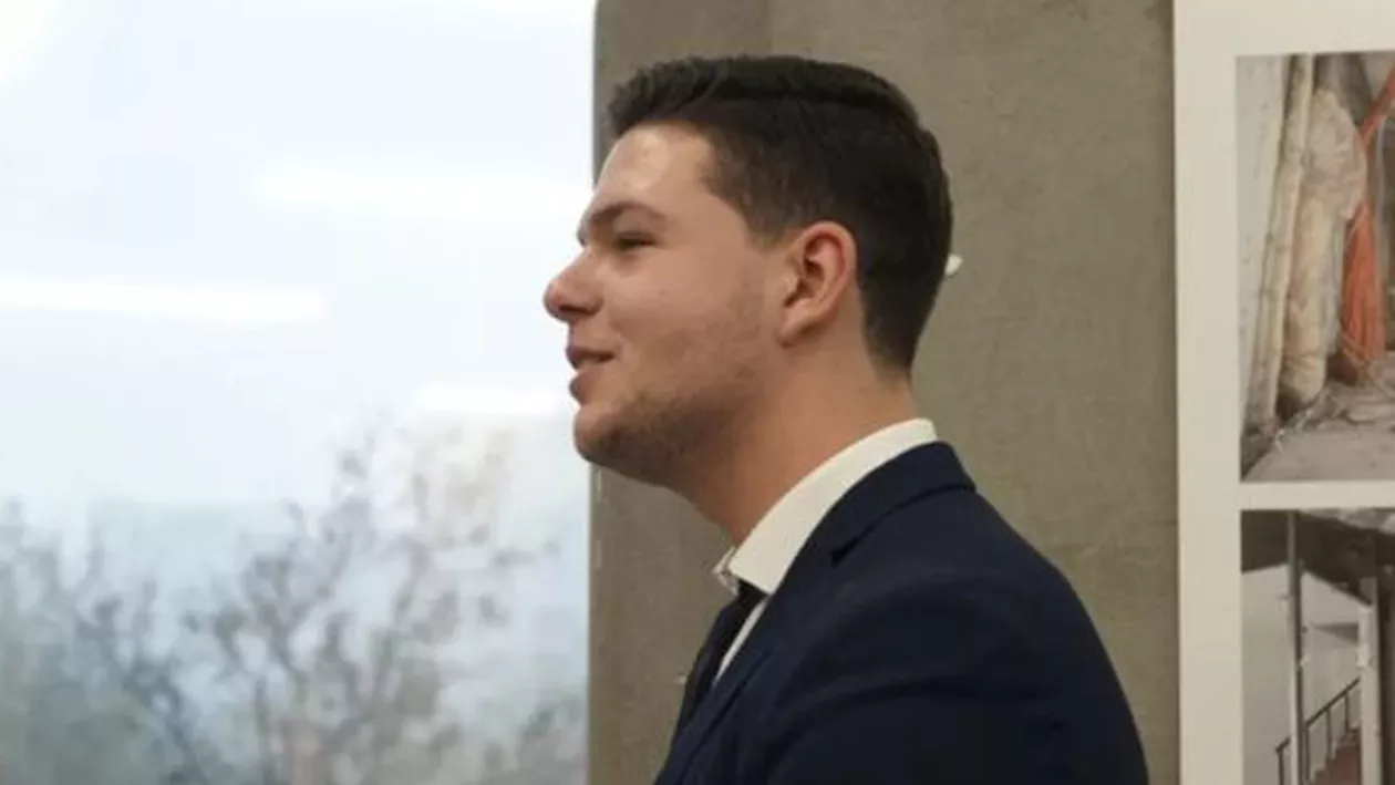 Școală online în vremea pandemiei. Alexandru Rădulescu: Unii profesori nu au dispozitive, alți au, dar nu-și țin orele. Cum cred autoritățile că pot participa copiii care abia învață să citească? (VIDEO)