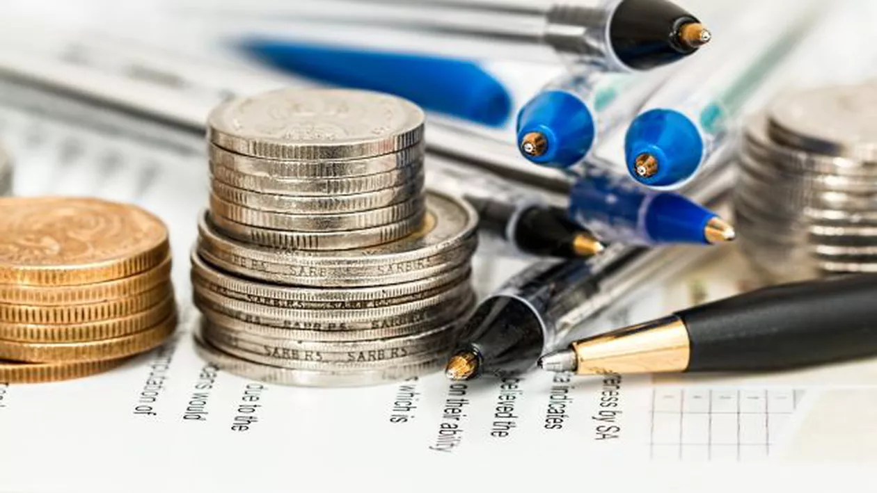 Temeri privind criza economică în România:  Producţia industrială, în scădere în primele 8 luni cu peste 13%