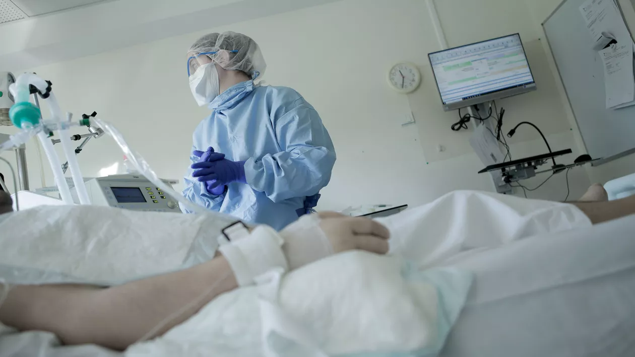 COVID-19: Focar de coronavirus la spitalul municipal Cluj-Napoca: 12 cadre medicale de la ATI, depistate pozitiv