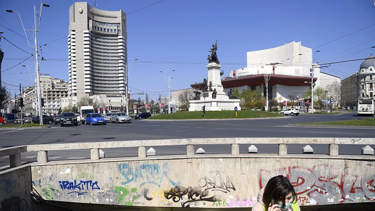 Comitetul Municipal stabilește, luni, restricțiile pentru Capitală. Printre măsurile probabile – masca, obligatorie și în spații deschise; școlile, în scenariul roșu; teatrele și restaurantele, închise (VIDEO)