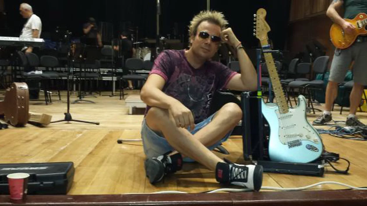 Tatăl lui Dan Helciug a suferit arsuri grave, după ce casa i-a ars din temelii: „Ne-au scos vecinii afară”