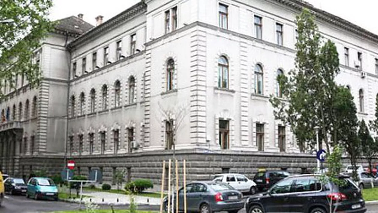 Focar de Covid-19 la Tribunalul Hunedoara. Câți angajați au fost depistați