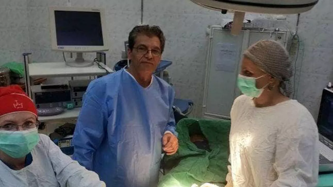 Reacția unui medic după ce a văzut plămânii unui pacient infectat cu Covid-19. „Definiția de caz folosită în prezent este o aiureală”