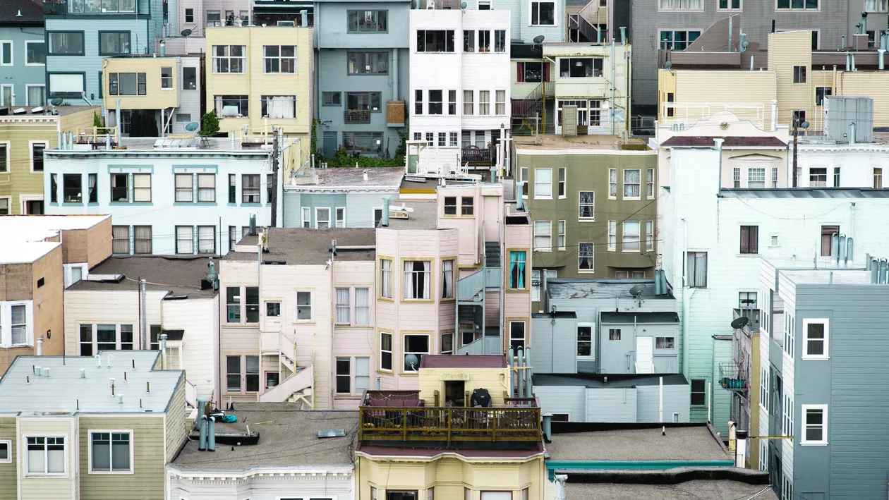 Cifrele programului „Noua Casă. Câți români au aplicat pentru credite la 2 luni de la lansare + Diferențele dintre „Noua Casă și „Prima Casă