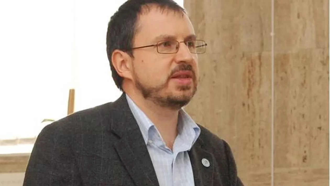 Președintele Colegiului Medicilor Satu Mare cere intrarea în carantină. Doctorul Călin Bumbuluț: „Nu vrem să spunem, de Crăciun, «primiţi cu covidul», în loc de «primiţi cu colindul»”