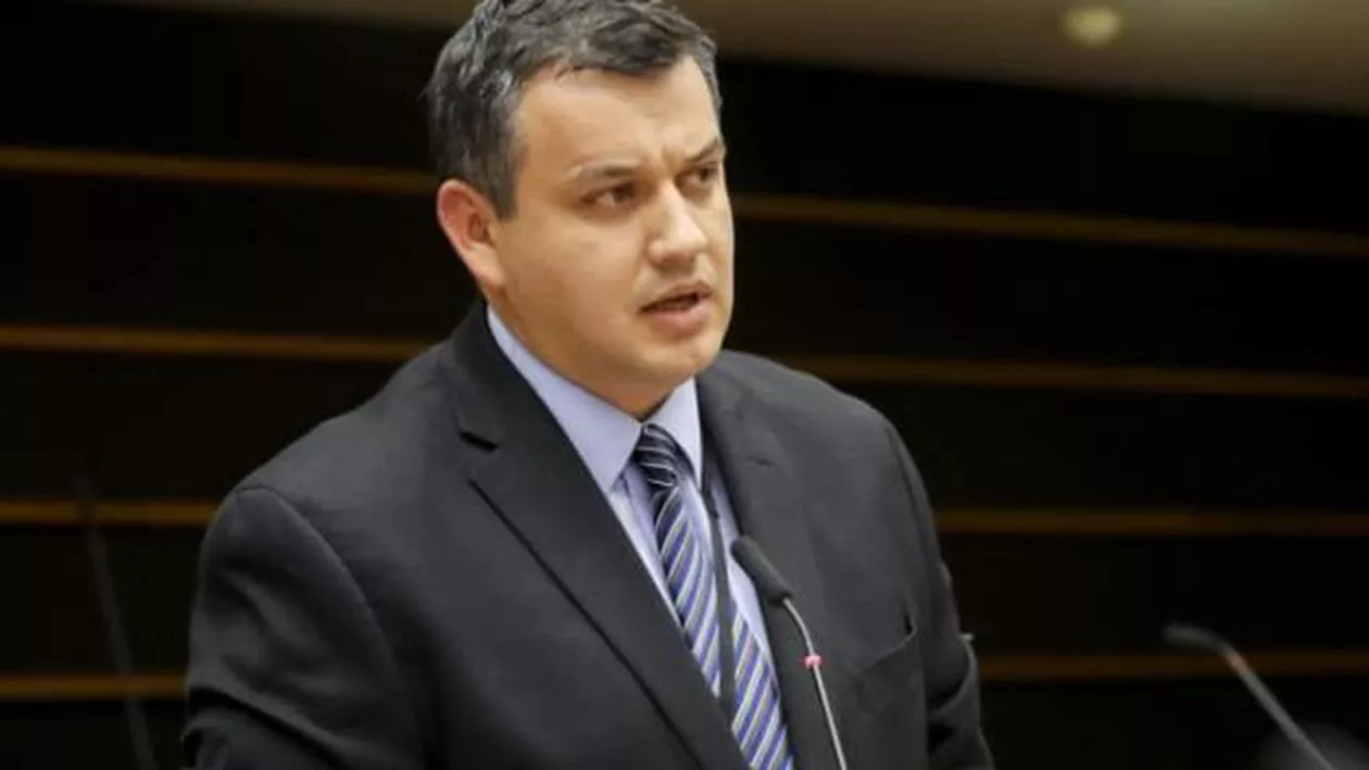 Eugen Tomac: „Este inacceptabil, inacceptabil absolut inacceptabil ce fac astăzi PSD, USR și UDMR!”