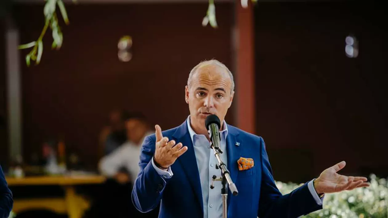 Rareș Bogdan: Ce s-a întâmplat la Piatra Neamț, un ultim semnal de alarmă că această țară e bolnavă rău și obosită serios. Dacă nu vom lua împreună atitudine, nu se va schimba nimic (VIDEO)