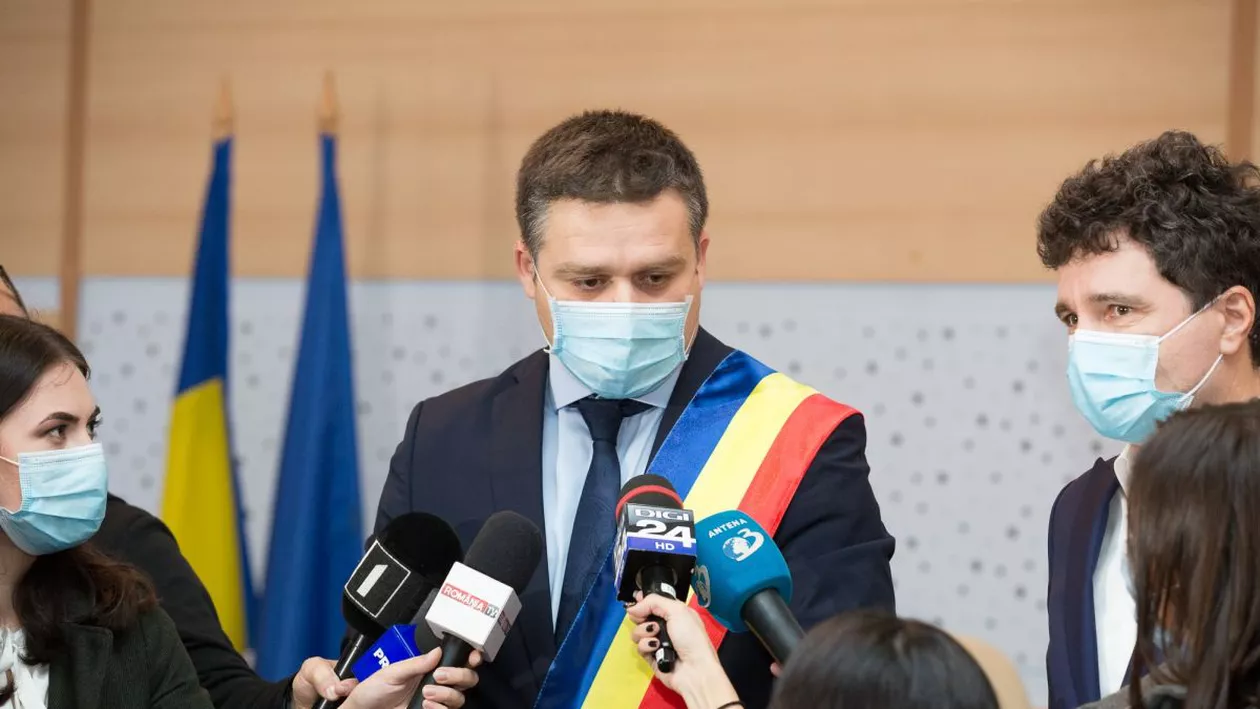 Ciprian Ciucu a anunțat că Sectorul 6 nu va fi împodobit de Crăciun: „Ne-ar duce pe la suma de 400.000 de euro / De banii aceștia aș putea face o grădiniță”