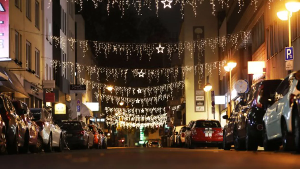 Dominic Fritz nu renunță la iluminatul stradal festiv în Timișoara: E important să avem o atmosfera de sărbători și copiii să simtă că este perioada Crăciunului