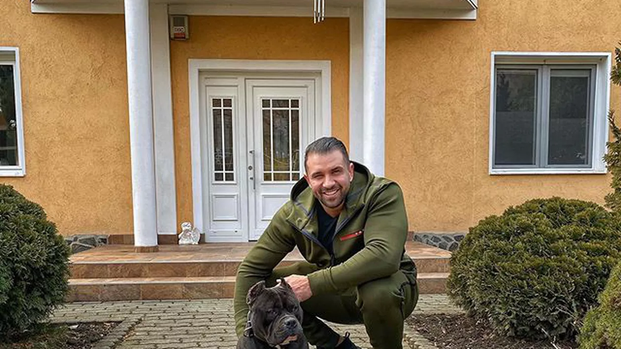 Luxoasa vilă din care Alex Bodi a fost ridicat de mascați, scoasă la vânzare. Cât valoarează și de ce vrea milionarul să scape de ea