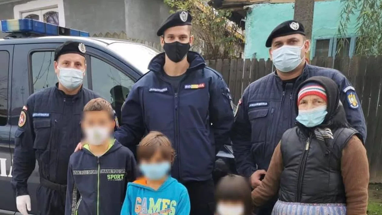 La 80 de ani, mamaie Eugenia își crește singură cei trei strănepoți. Povestea impresionantă a femeii care nu a acceptat să îi lase pe copii în plasament: „Sunt sufletul meu, ei mă țin în viață!”