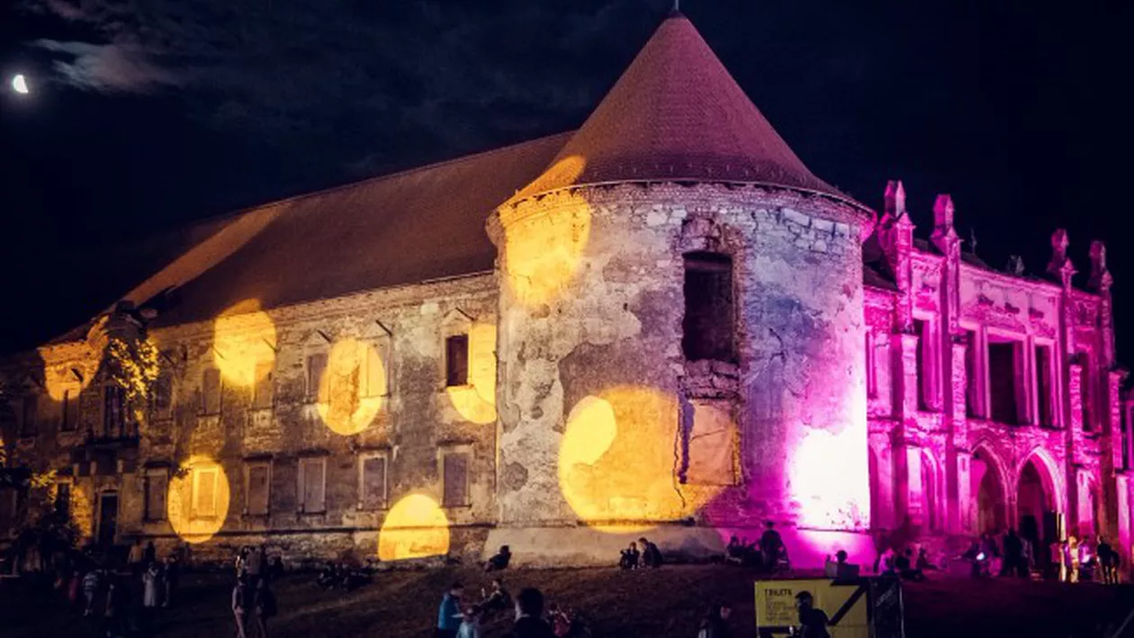 În plină pandemie, Electric Castle pregătește noul show din Bonţida / „Suntem primul festival din România care anunţăm artişti pentru anul viitor”