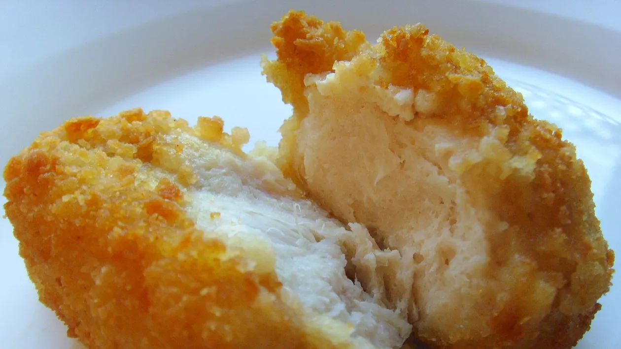 Singapore, prima țară din lume care aprobă carnea „de pui” cultivată în laborator