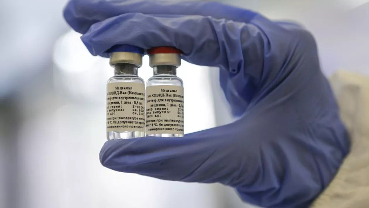 Peste 100.000 de persoane au primit vaccinul rusesc, denumit Sputnik V. Vaccinarea în masă începe săptămâna viitoare