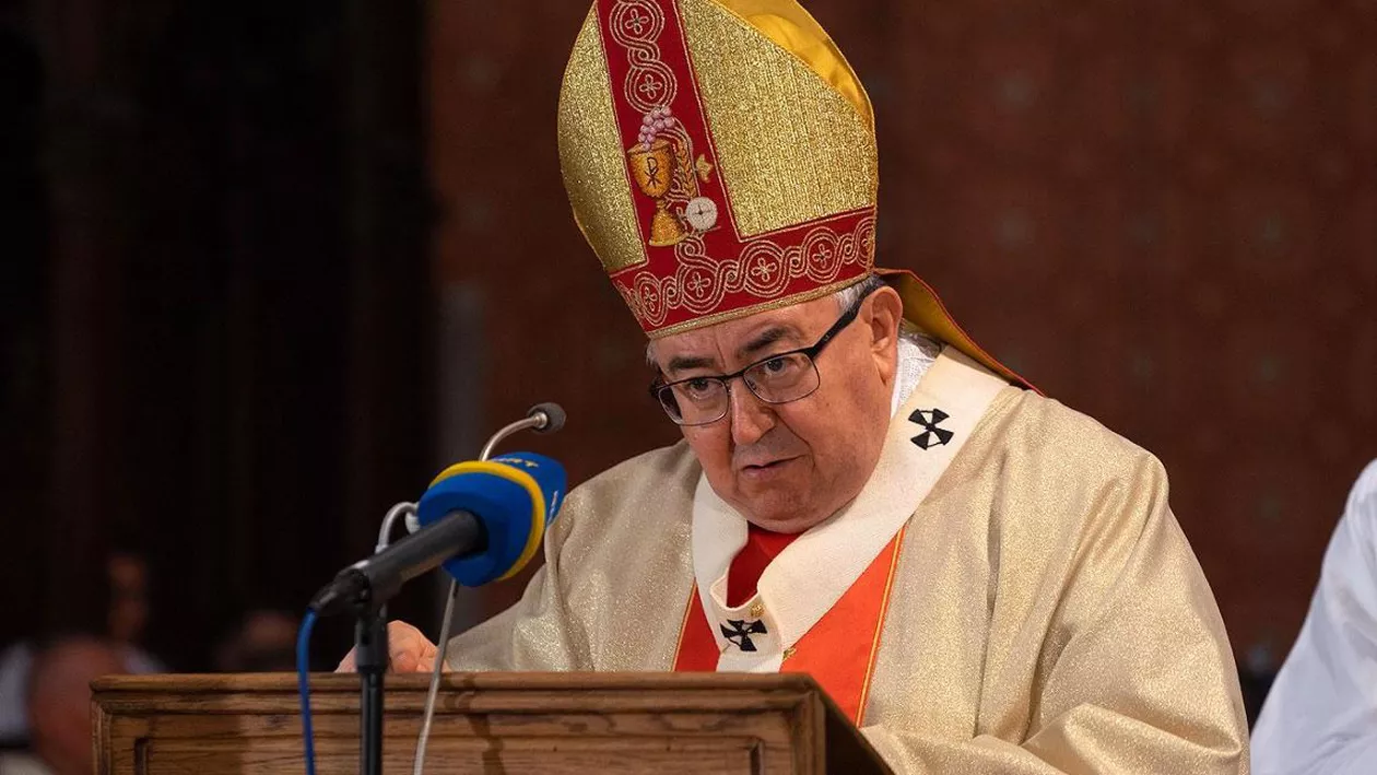 Arhiepiscopul Bisericii Romano-Catolice din Bosnia,Vinko Puljic, infectat cu COVID-19, a fost internat. Credincioșii au fost chemați să se roage pentru acesta