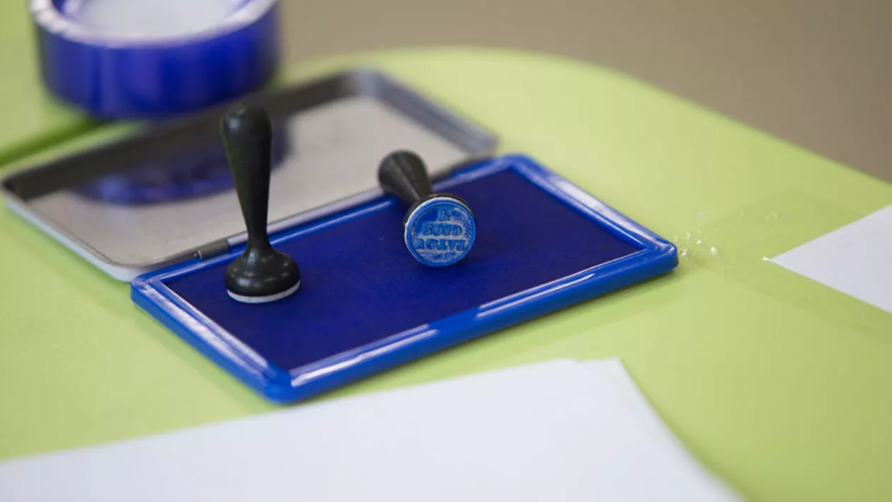 MAE: A doua zi a votării în străinătate s-a încheiat în Auckland/ Procesul de votare, în desfăşurare în 694 de secţii din străinătate