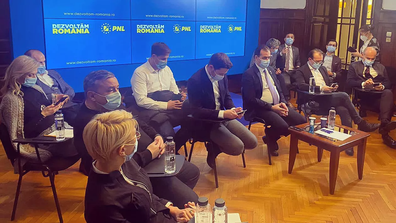 Deputatul PNL Pavel Popescu este infectat cu coronavirus. El a stat lângă Florin Cîțu la ședința din Modrogan în care a fost desemnat propunerea de premier