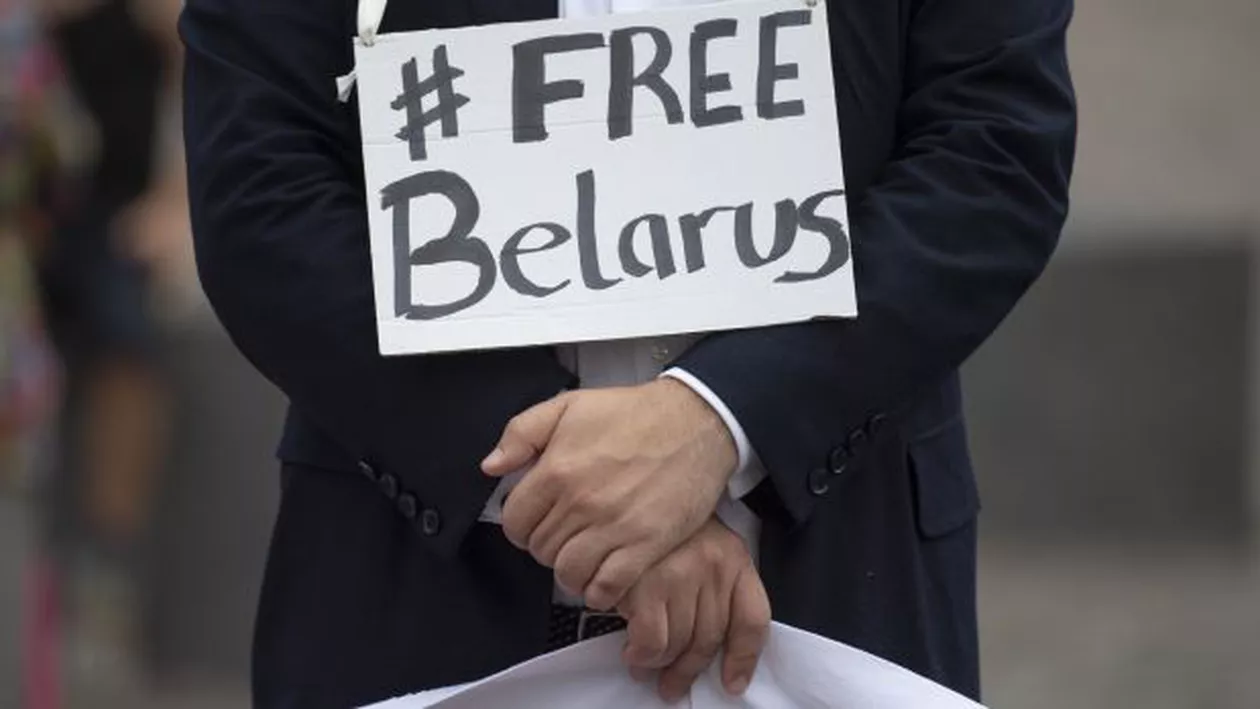 Belarus: Regimul Lukașenko se clatină. Primele dezertări și fisuri în aparatul de securitate