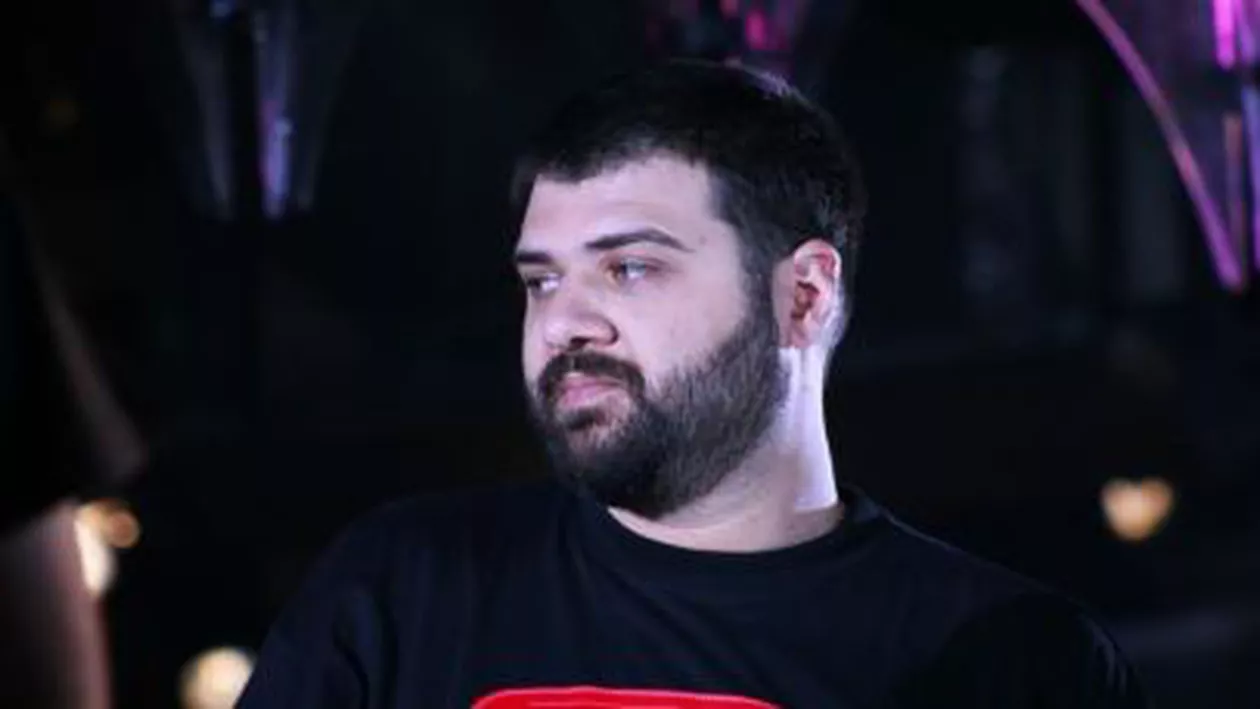 Grasu XXL a înlocuit-o pe Laura Andreșan. Cântărețul a fost surprins alături de o altă femeie