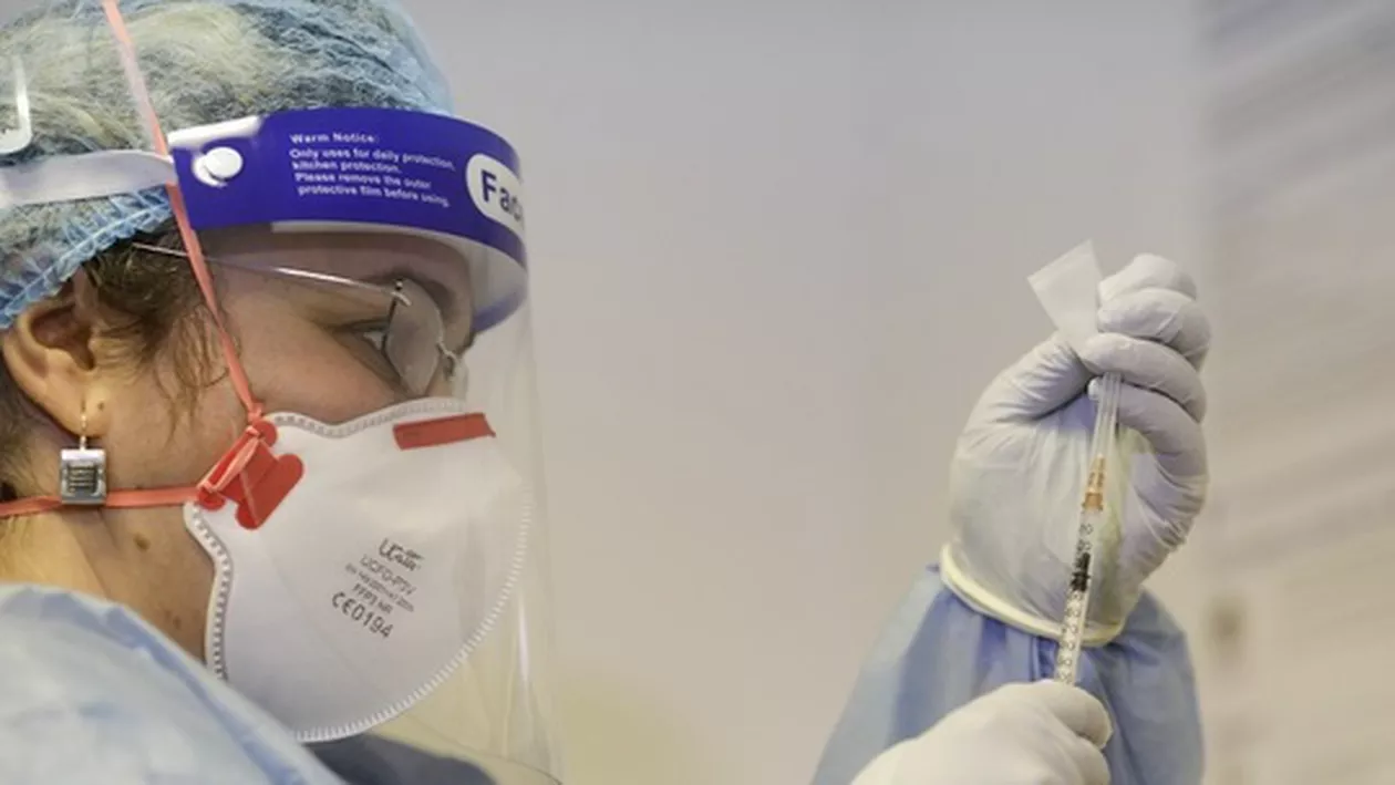 Cum sunt organizate centrele de vaccinare, care sunt caracteristicile vaccinului anti-COVID-19 și ce își propune Strategia națională (DOCUMENT)