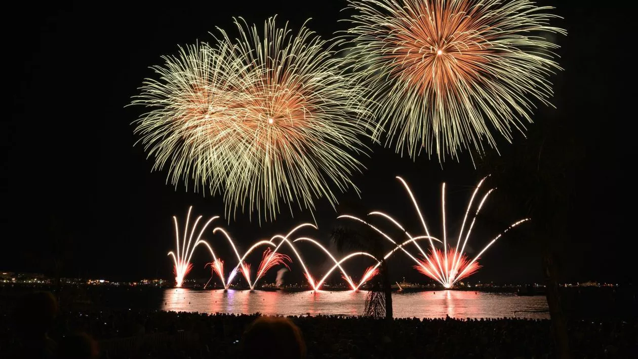 Peste 250 de kilograme de articole pirotehnice au fost ridicate de polițiștii din Olt, în urma perchezițiilor și controalelor din piețe