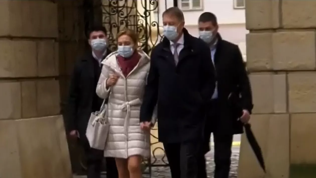Klaus Iohannis, prima apariţie din acest an. Unde a mers cu soția sa