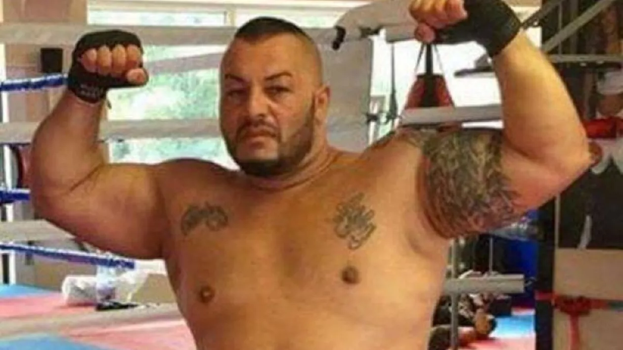 Petrecere cu artificii dată de Bebino, lider al Clanului Sportivilor, aflat în arest la domiciliu. Polițiștii au deschis dosar penal (VIDEO)