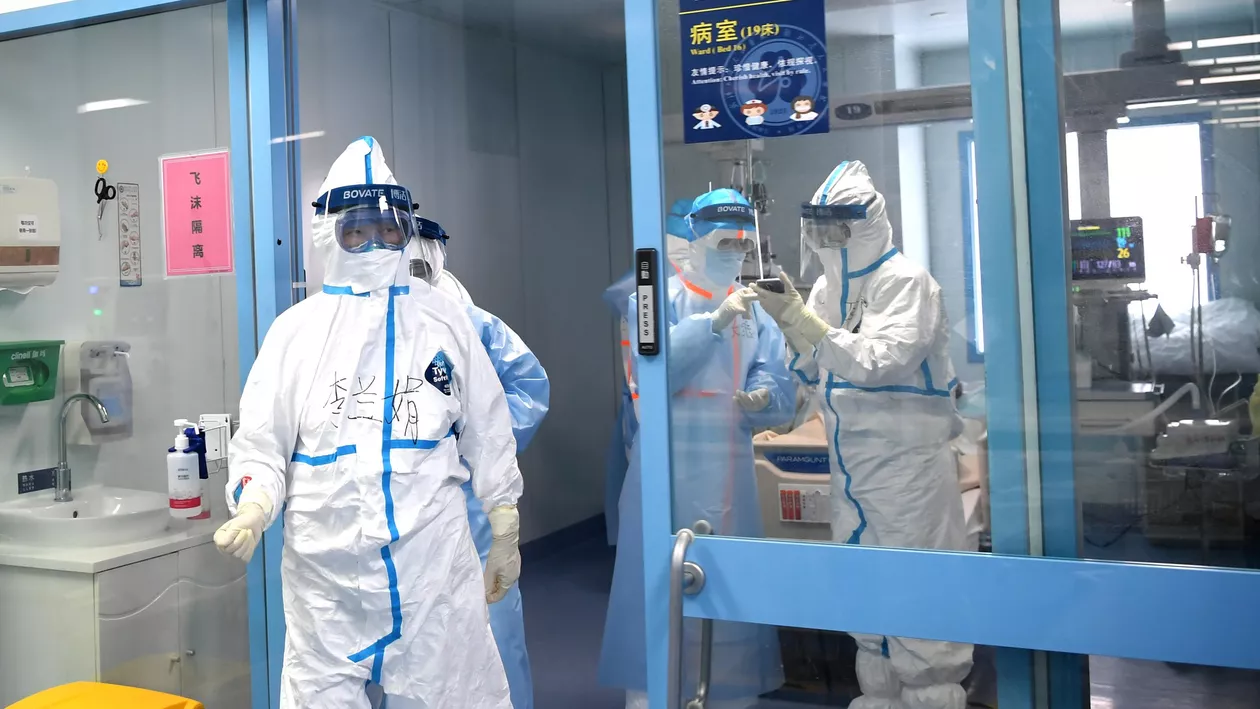 Specialiștii de la OMS, puși pe jar din cauza unui nou virus. Cum se transmite Nipah și ce simptome provoacă